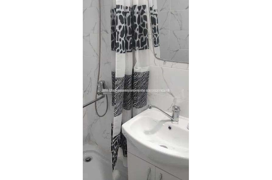 Продам квартиру, Культуры ул. , 3  ком., 63 м², капитальный ремонт 
