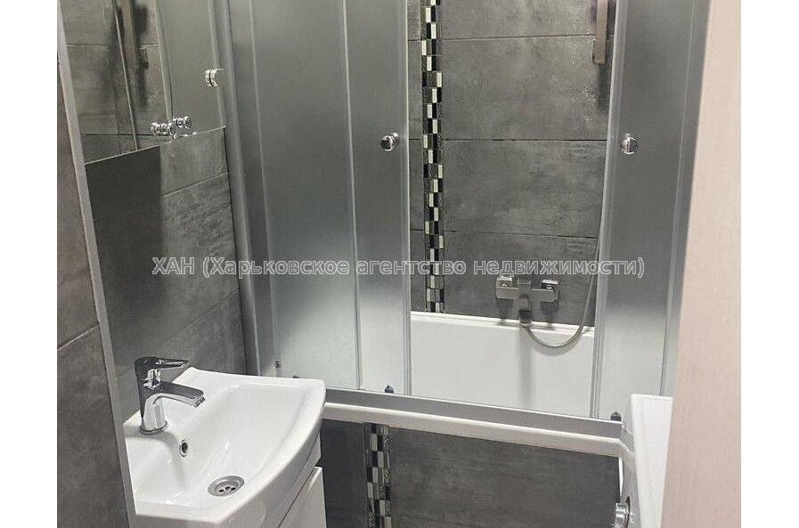 Продам квартиру, Владимирская ул. , 2  ком., 51 м², капитальный ремонт 