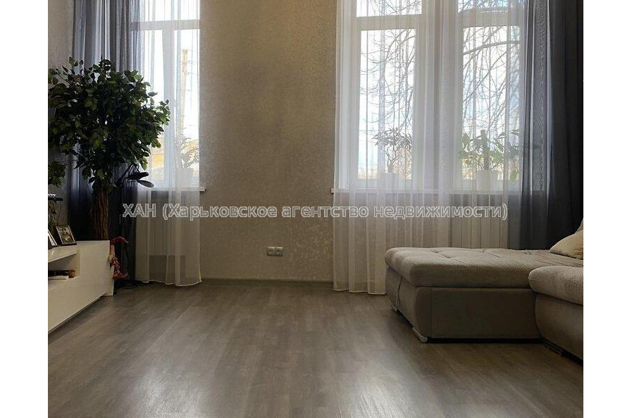 Продам квартиру, Владимирская ул. , 2  ком., 51 м², капитальный ремонт 