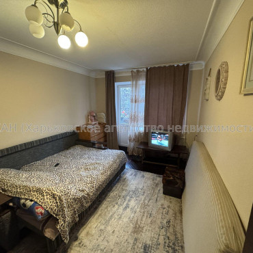 Продам квартиру, Науки просп. , 1  ком., 35 м², косметический ремонт 
