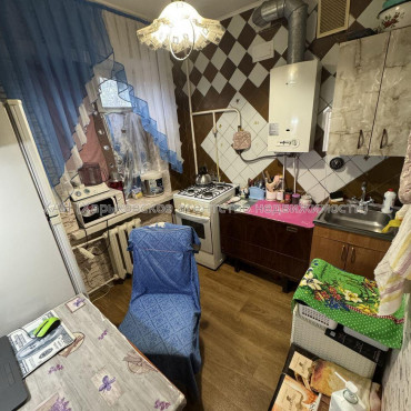 Продам квартиру, Науки просп. , 1  ком., 35 м², косметический ремонт 