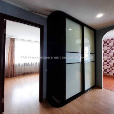 Продам квартиру, Георгия Тарасенко ул. , 1  ком., 34.50 м², капитальный ремонт 