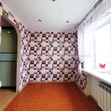 Продам квартиру, Георгия Тарасенко ул. , 1  ком., 34.50 м², капитальный ремонт 