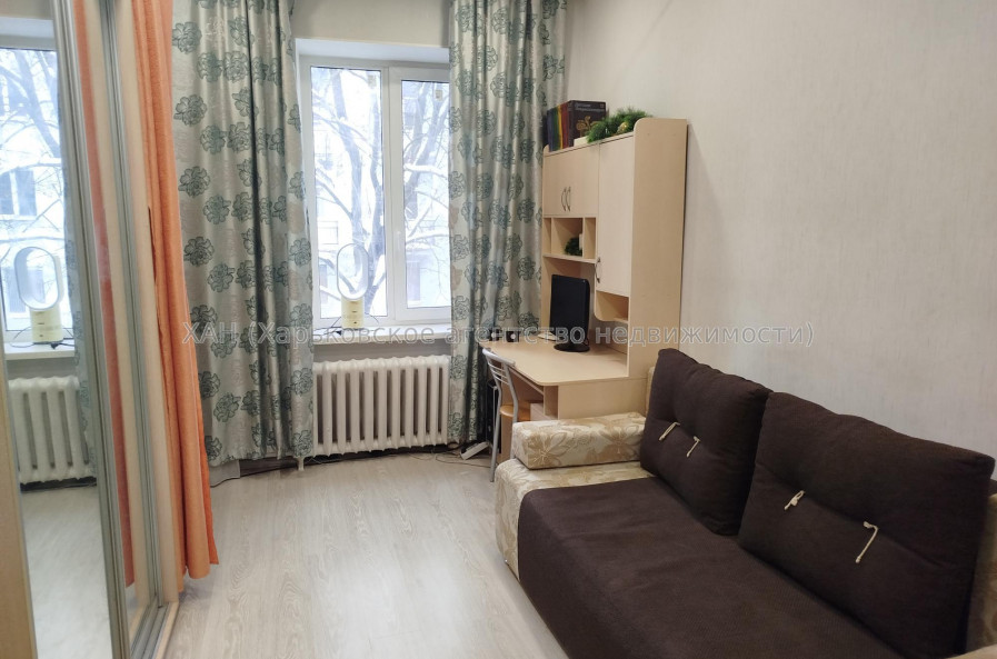 Продам квартиру, Гуданова ул. , 1 кім., 21.50 м², евроремонт 