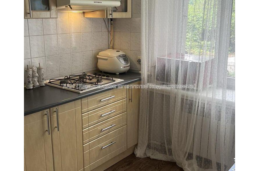 Продам квартиру, Морозова ул. , 1 кім., 30 м², капитальный ремонт 