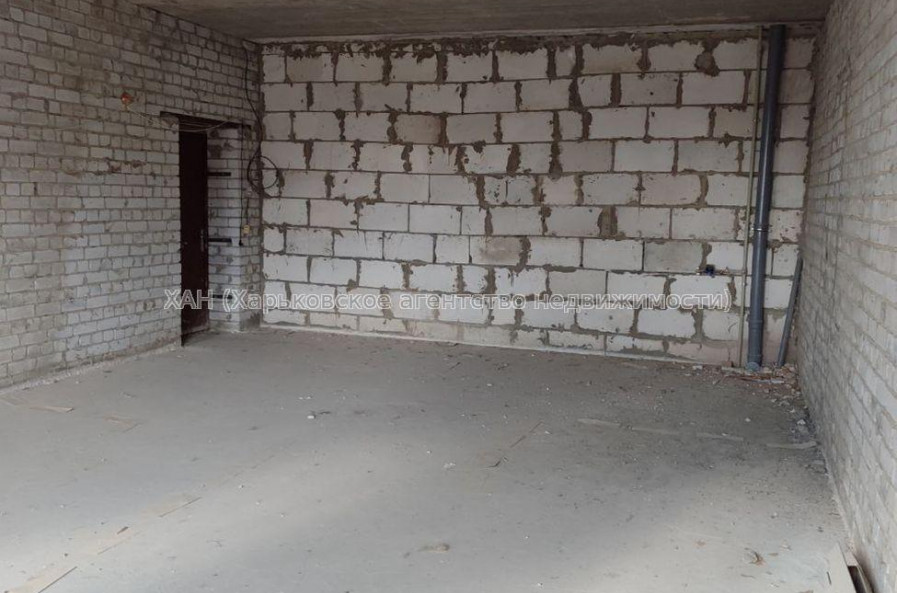 Продам квартиру, Дизельная ул. , 2 кім., 50 м², без внутренних работ 
