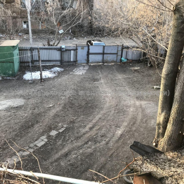 Продам квартиру, Ващенковский пер. , 3 кім., 90 м², без ремонта 