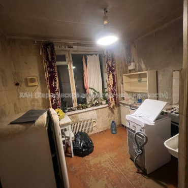 Продам квартиру, Гвардейцев Широнинцев ул. , 1  ком., 33 м², советский ремонт 