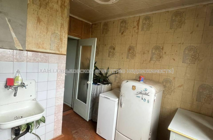 Продам квартиру, Гвардейцев Широнинцев ул. , 1 кім., 33 м², советский ремонт 