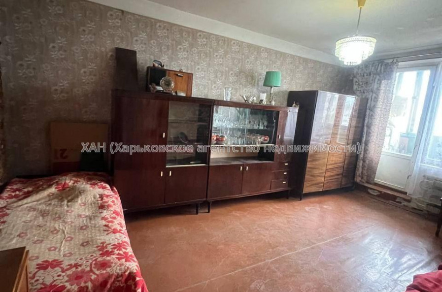Продам квартиру, Гвардейцев Широнинцев ул. , 1 кім., 33 м², советский ремонт 