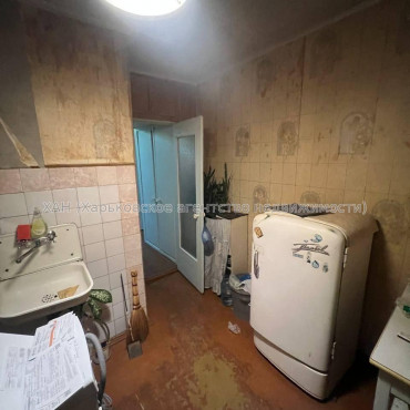 Продам квартиру, Гвардейцев Широнинцев ул. , 1  ком., 33 м², советский ремонт 