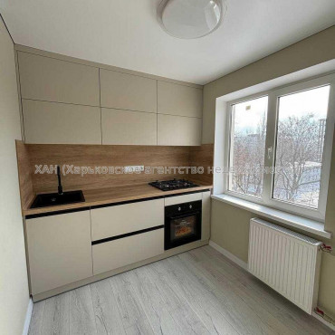 Продам квартиру, Отакара Яроша ул. , 2 кім., 46 м², евроремонт 