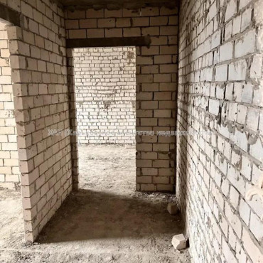 Продам квартиру, Мира ул. , 2  ком., 56 м², без внутренних работ 