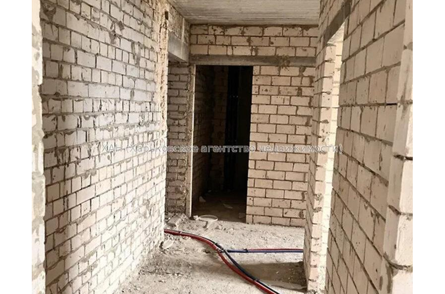 Продам квартиру, Мира ул. , 2  ком., 56 м², без внутренних работ 