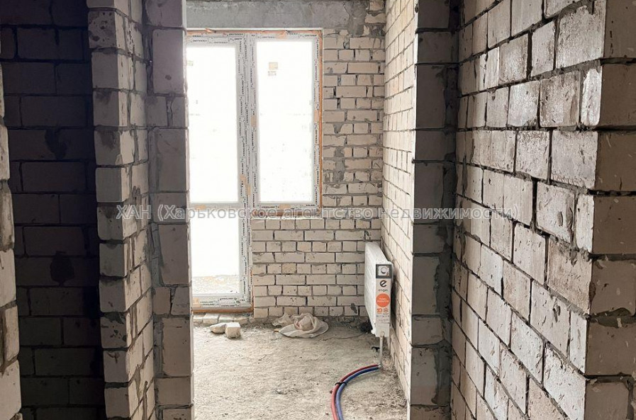 Продам квартиру, Мира ул. , 2  ком., 56 м², без внутренних работ 