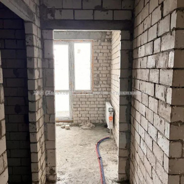 Продам квартиру, Мира ул. , 2  ком., 56 м², без внутренних работ 