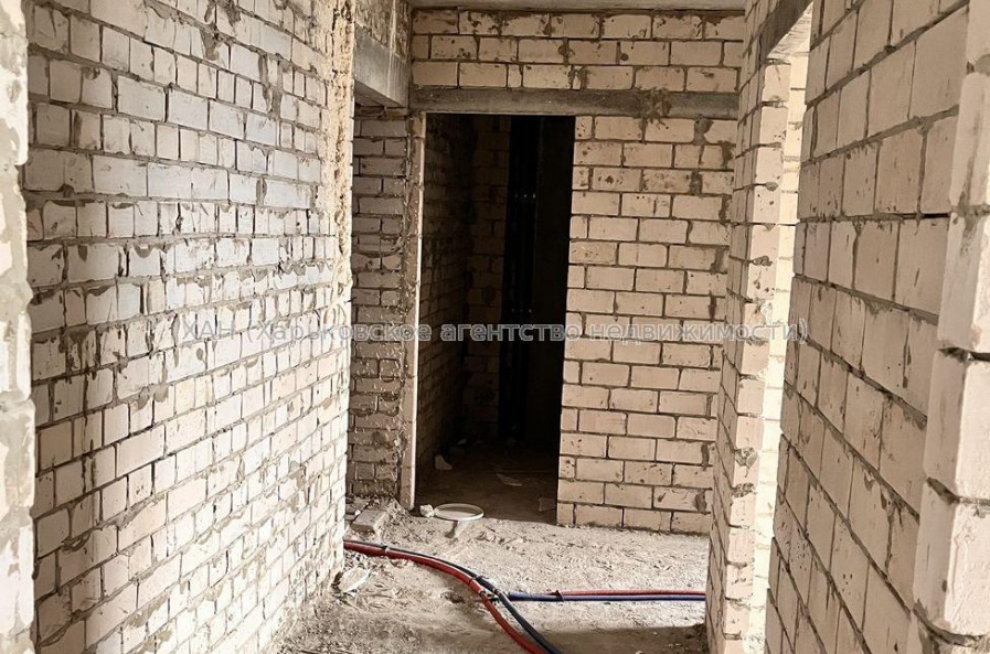 Продам квартиру, Мира ул. , 2  ком., 56 м², без внутренних работ 