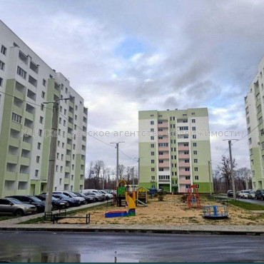 Продам квартиру, Мира ул. , 2  ком., 56 м², без внутренних работ 