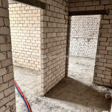 Продам квартиру, Мира ул. , 2  ком., 56 м², без внутренних работ 