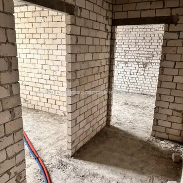 Продам квартиру, Мира ул. , 2  ком., 56 м², без внутренних работ 