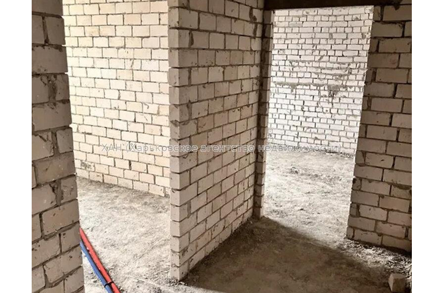 Продам квартиру, Мира ул. , 2  ком., 56 м², без внутренних работ 