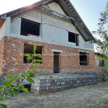 Продам дом, 200 м², 15 сот.