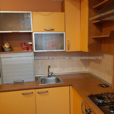 Продам квартиру, Павловская площ. , 2  ком., 54 м², капитальный ремонт 