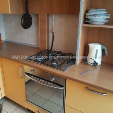 Продам квартиру, Павловская площ. , 2  ком., 54 м², капитальный ремонт 
