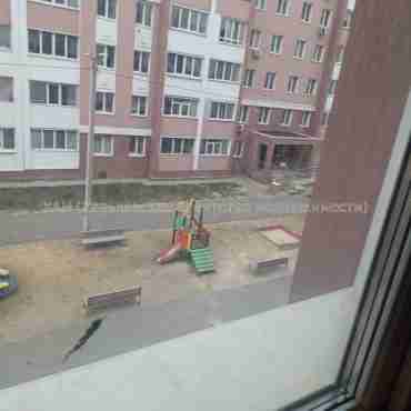 Продам квартиру, Шевченковский пер. , 1 кім., 39 м², без внутренних работ 