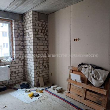 Продам квартиру, Барабашова академика ул. , 1 кім., 39 м², без внутренних работ 