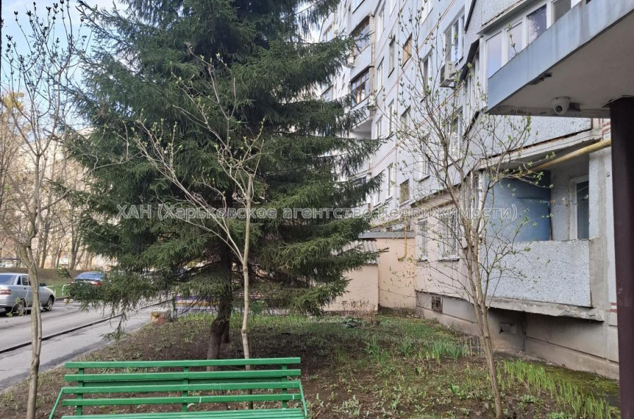 Сдам квартиру, Победы просп. , 66В , 2  ком., 46 м², советский ремонт 