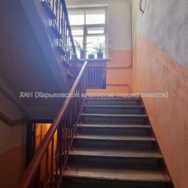 Продам квартиру, Москалёвская ул. , 3  ком., 64 м², косметический ремонт 