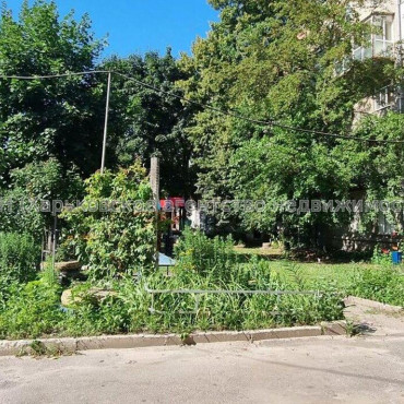 Продам квартиру, Москалёвская ул. , 3  ком., 64 м², косметический ремонт 