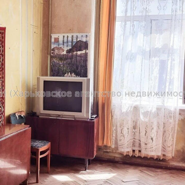 Продам квартиру, Москалёвская ул. , 3  ком., 64 м², косметический ремонт 