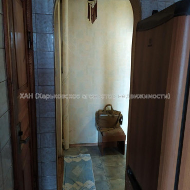 Продам квартиру, Единства ул. , 3 кім., 64 м², косметический ремонт 