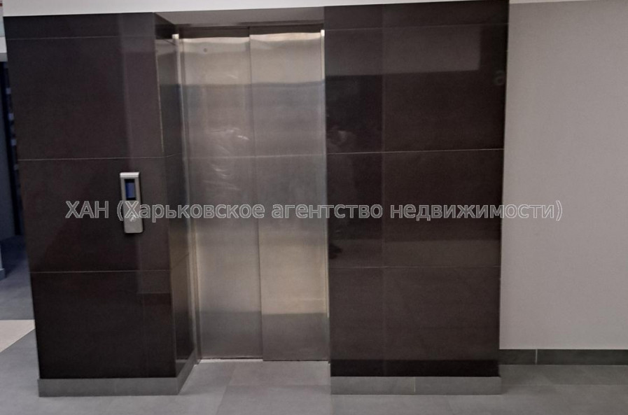 Продам квартиру, Холодногорская ул. , 2  ком., 72 м², без внутренних работ 