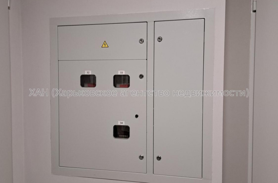 Продам квартиру, Холодногорская ул. , 2  ком., 72 м², без внутренних работ 
