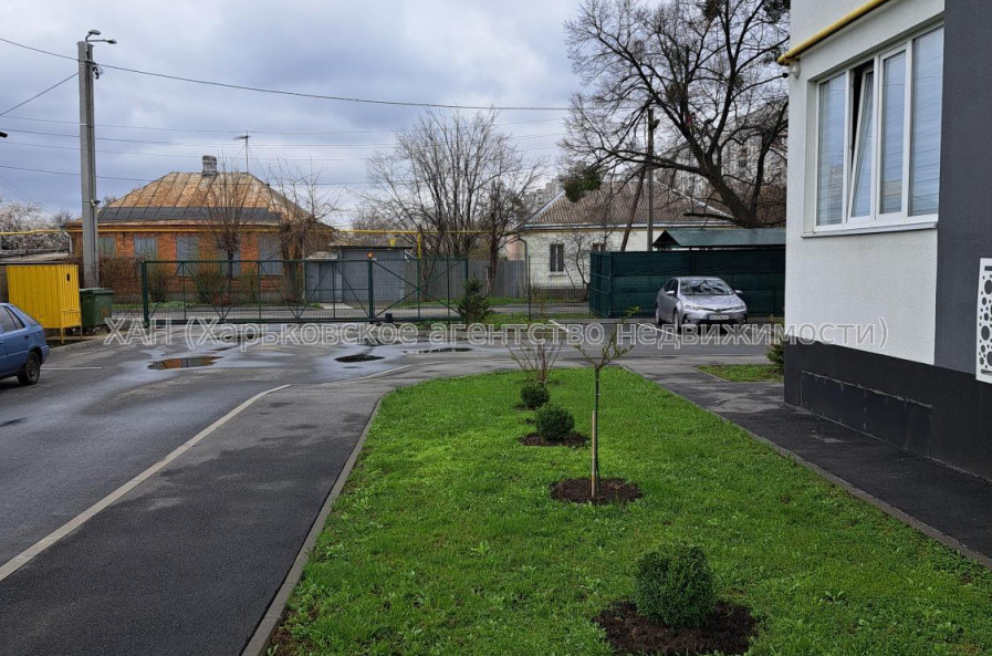 Продам квартиру, Холодногорская ул. , 2  ком., 72 м², без внутренних работ 