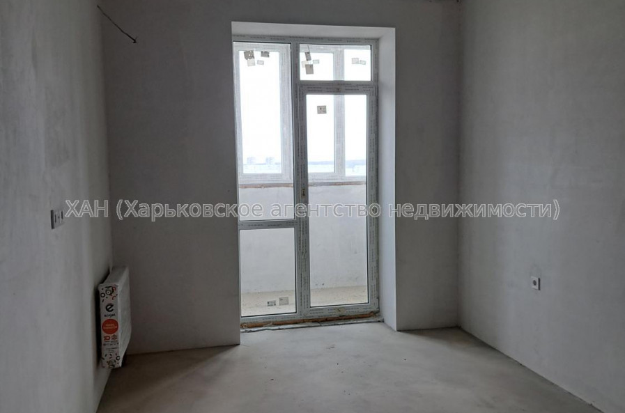 Продам квартиру, Холодногорская ул. , 2  ком., 72 м², без внутренних работ 