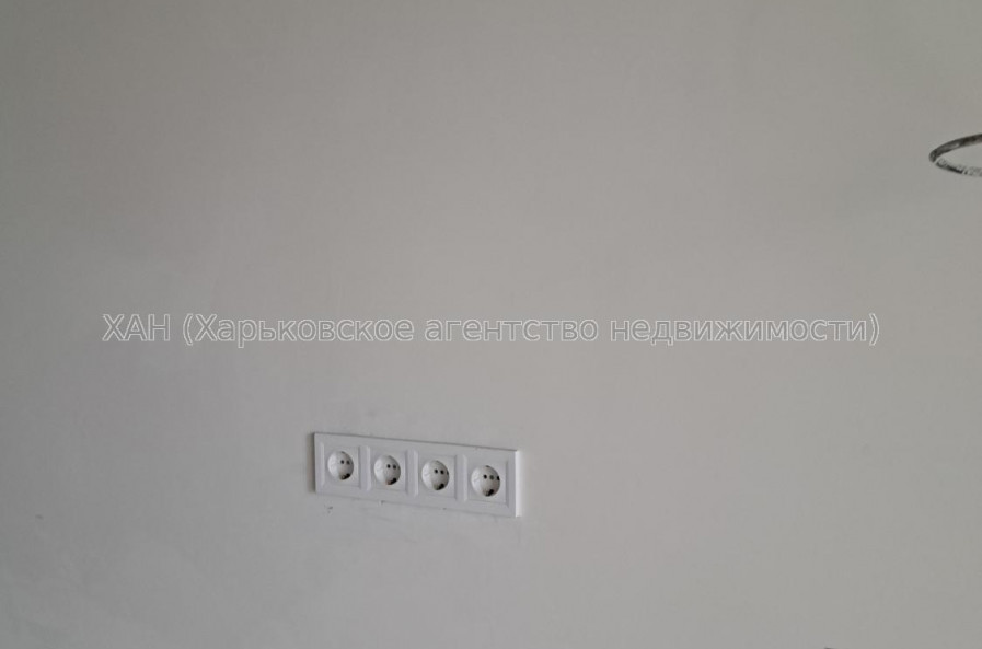 Продам квартиру, Холодногорская ул. , 2  ком., 72 м², без внутренних работ 