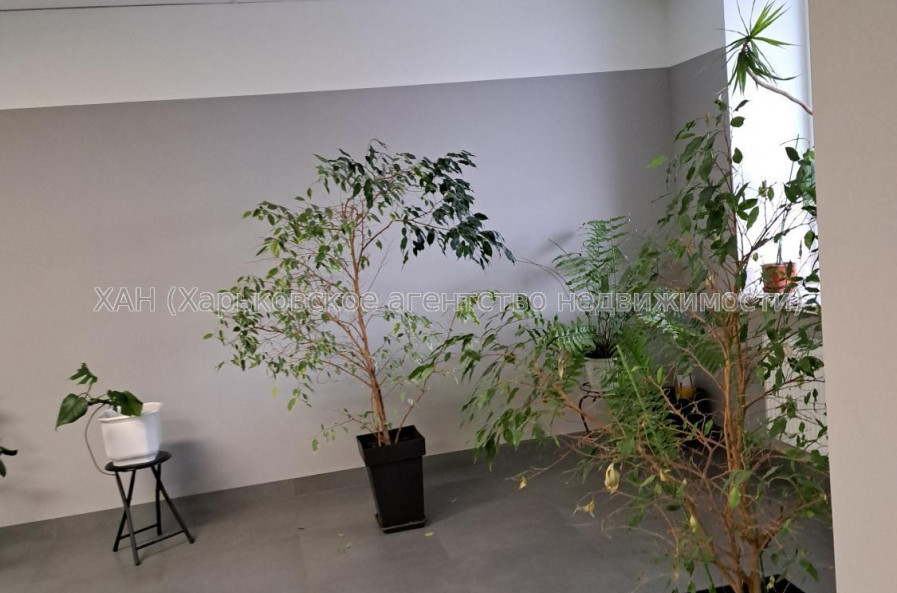 Продам квартиру, Холодногорская ул. , 2  ком., 72 м², без внутренних работ 