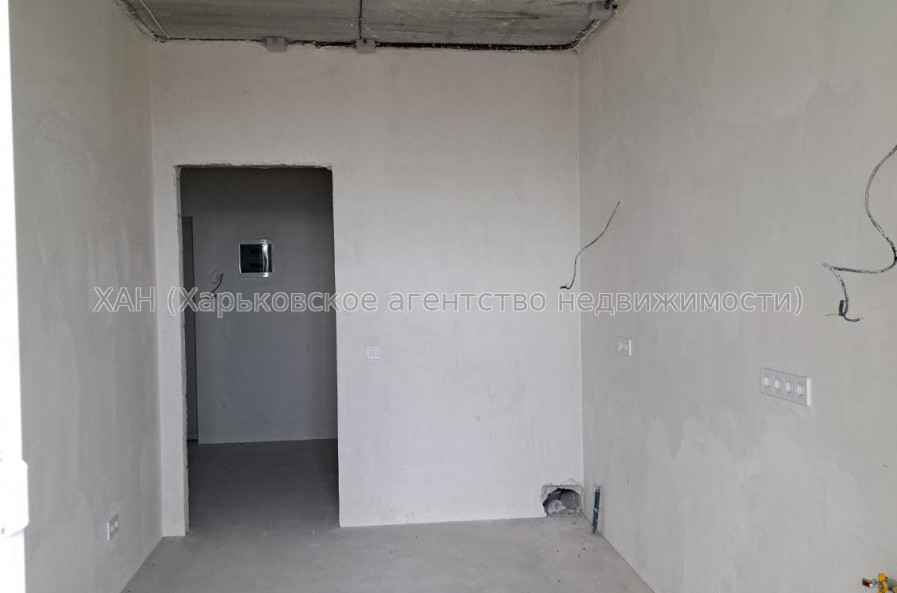 Продам квартиру, Холодногорская ул. , 2  ком., 72 м², без внутренних работ 