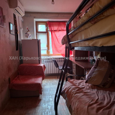 Продам квартиру, Аэрокосмический пр. , 2 кім., 46.50 м², косметический ремонт 