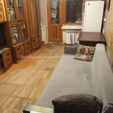 Продам квартиру, Аэрокосмический пр. , 2 кім., 46.50 м², косметический ремонт 