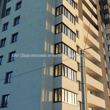 Продам квартиру, Непокоренных ул. , 3  ком., 90 м², без внутренних работ 