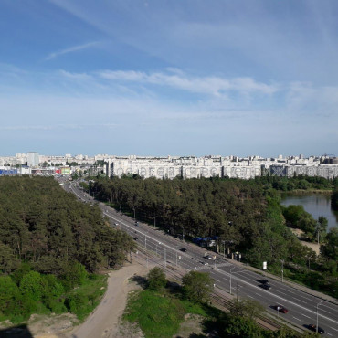 Продам квартиру, Непокоренных ул. , 3  ком., 90 м², без внутренних работ 