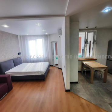 Сдам квартиру, Юбилейный просп. , 1  ком., 42 м², евроремонт 