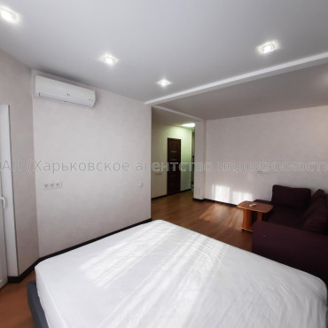 Сдам квартиру, Юбилейный просп. , 1  ком., 42 м², евроремонт 