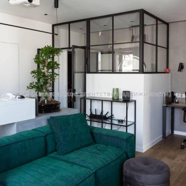 Продам квартиру, Профессорская ул. , 12 , 1 кім., 75 м², авторский дизайн 