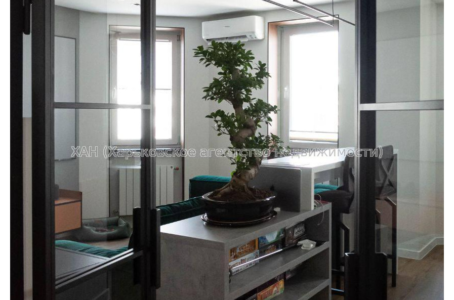Продам квартиру, Профессорская ул. , 12 , 1  ком., 75 м², авторский дизайн 
